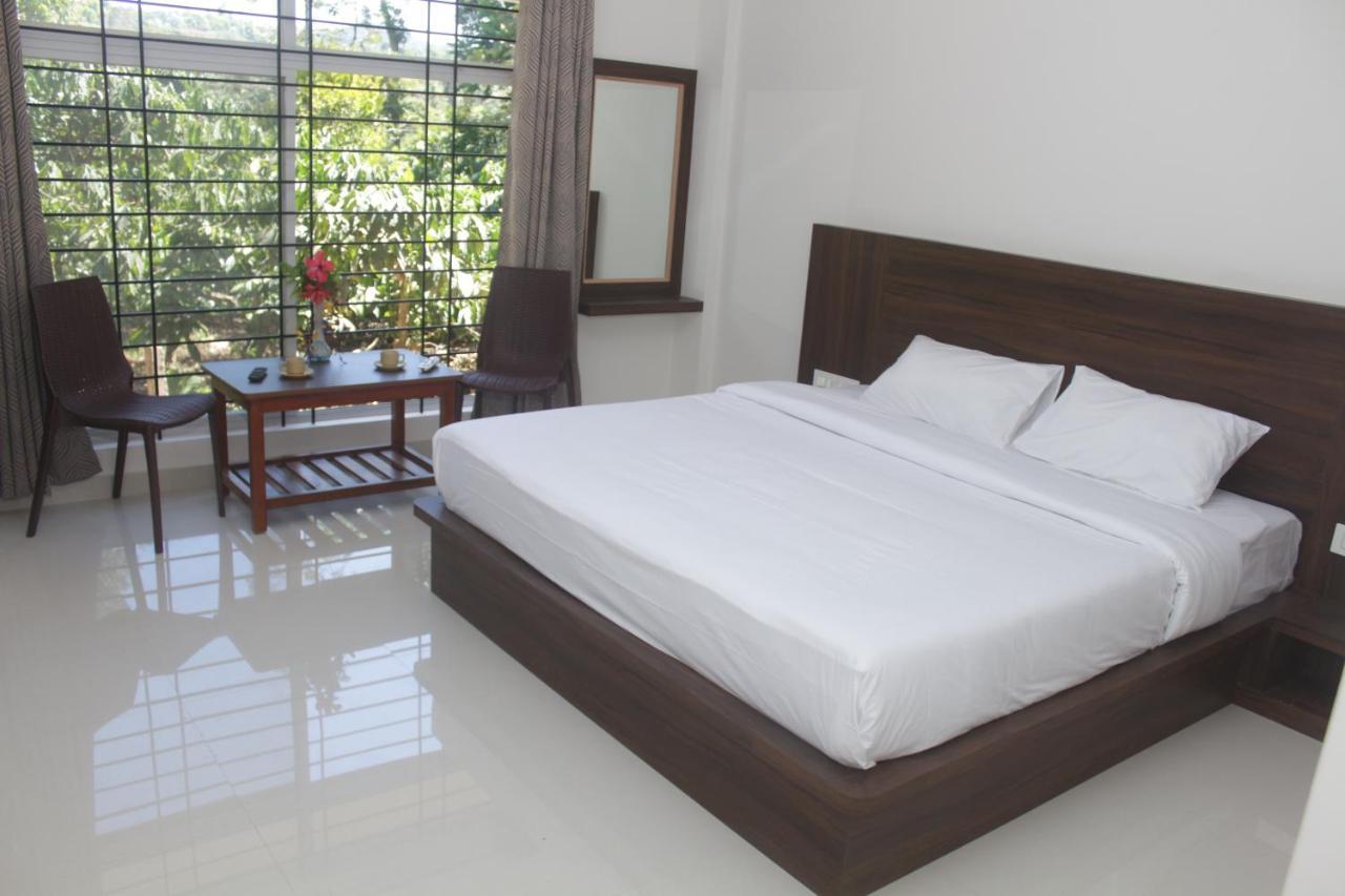 Grand Misty Heaven Villa Madikeri Eksteriør billede