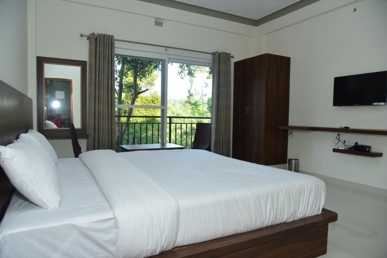 Grand Misty Heaven Villa Madikeri Eksteriør billede